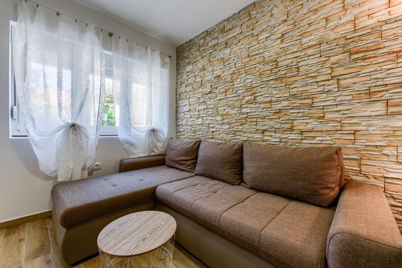 Apartment Yula Zára Kültér fotó
